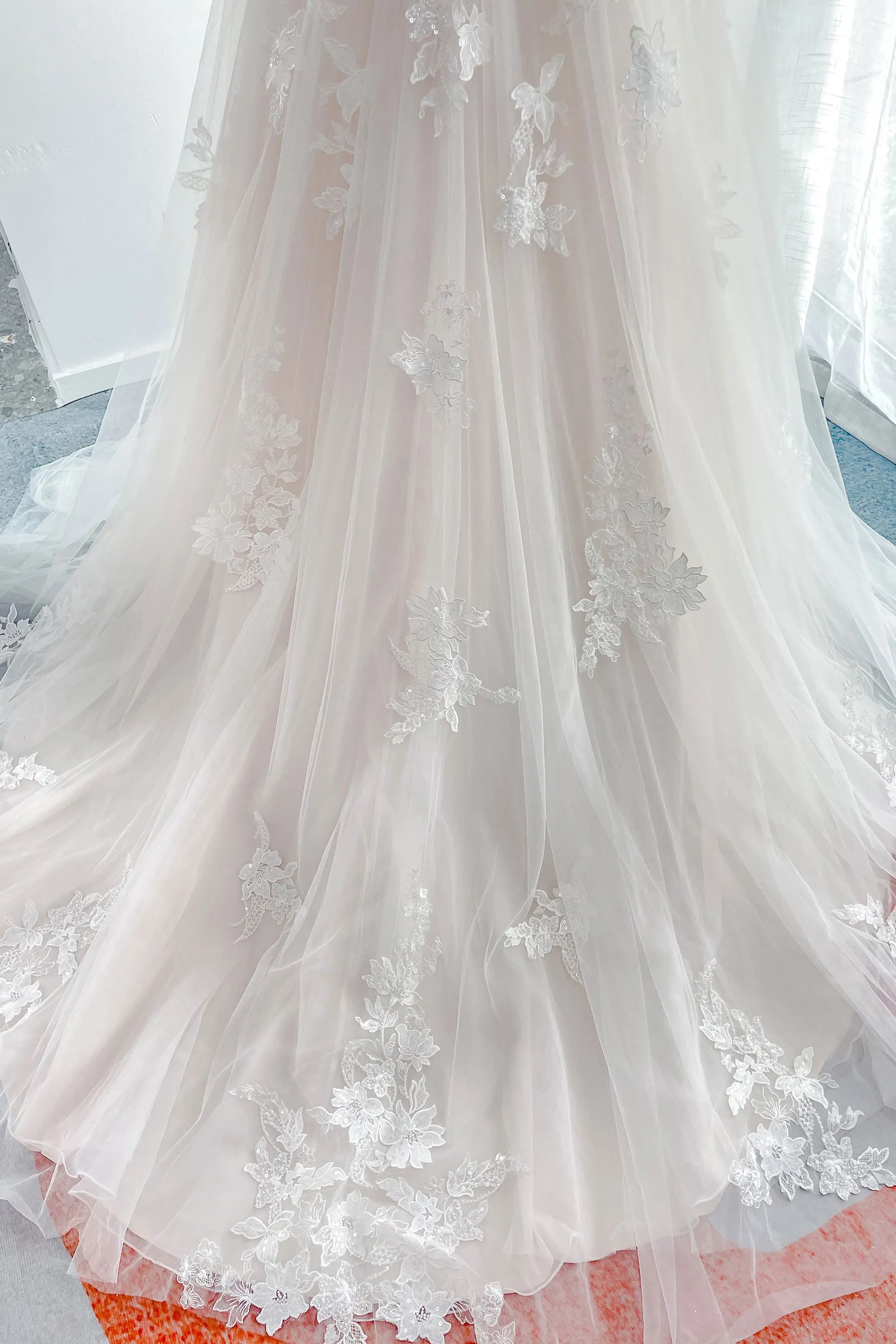 A-Line Court Train Lace Tulle Wedding Dress CW3156