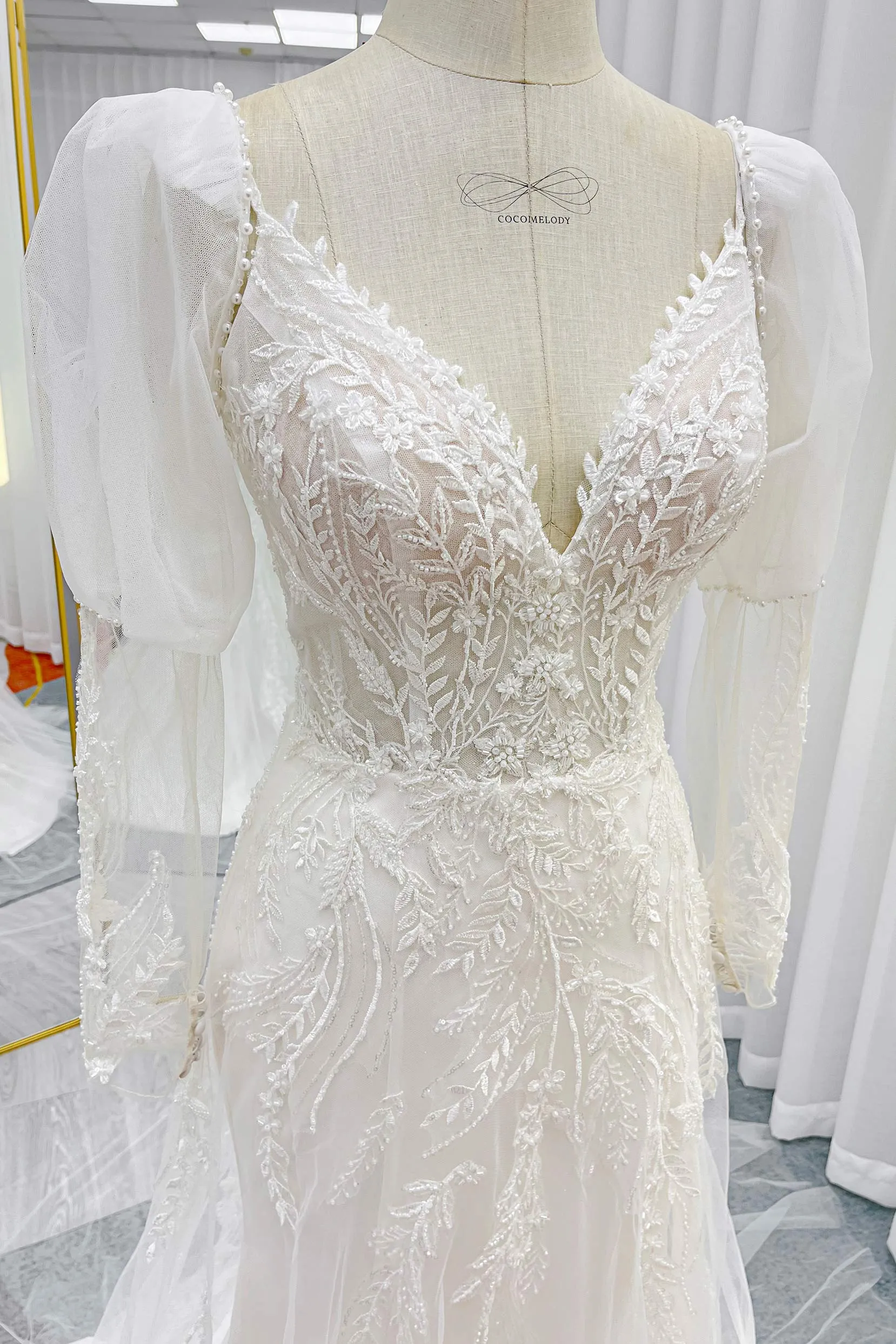 A-Line Court Train Lace Tulle Wedding Dress CW3243