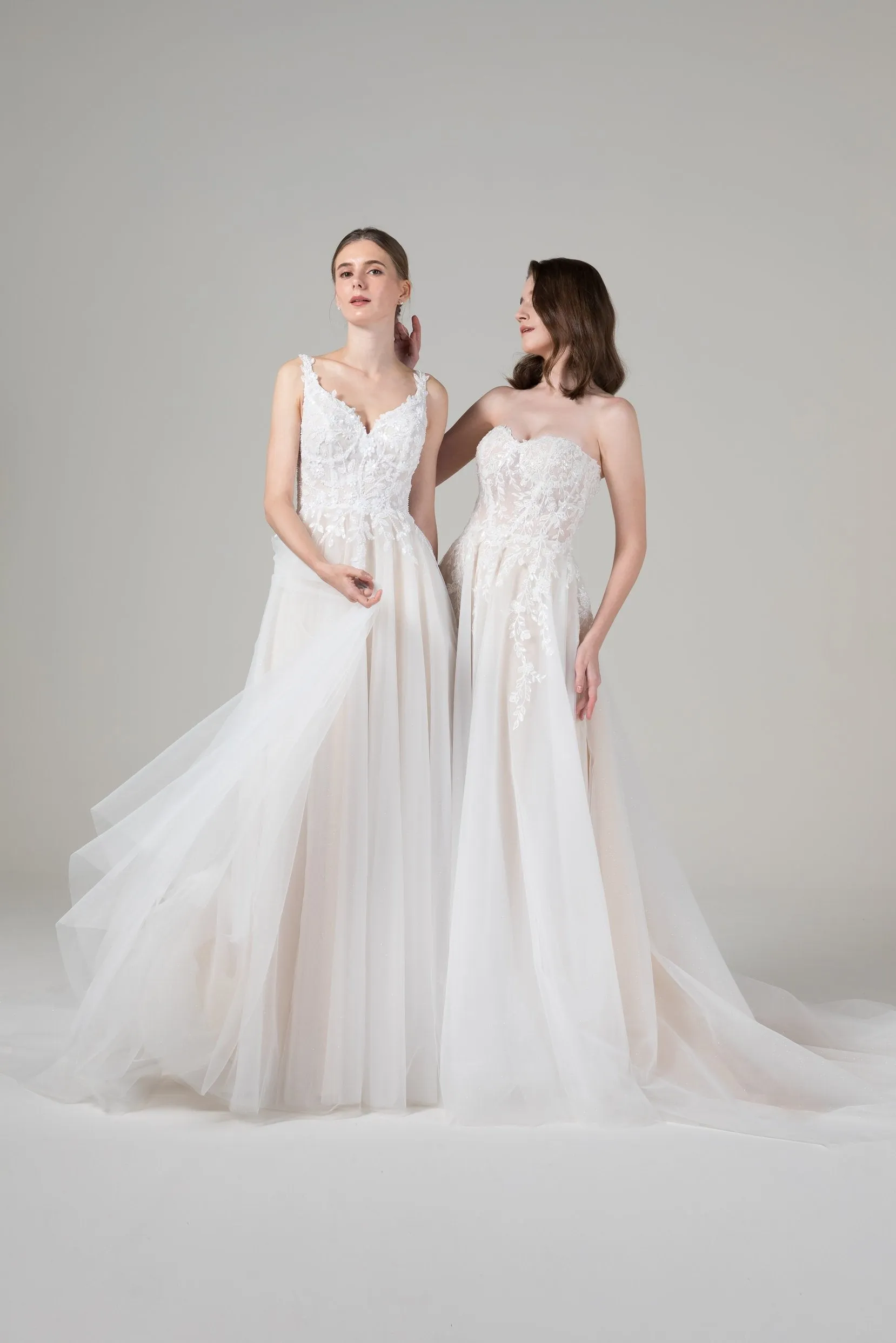 A-Line Court Train Tulle Lace Wedding Dress CW2584