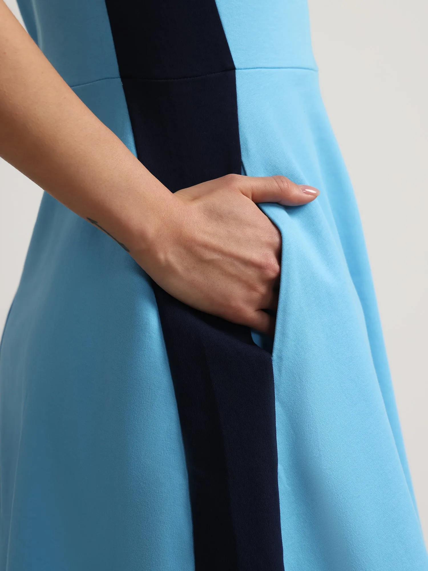 Colorblock Side-Stripe Flare Dress - City Knits
