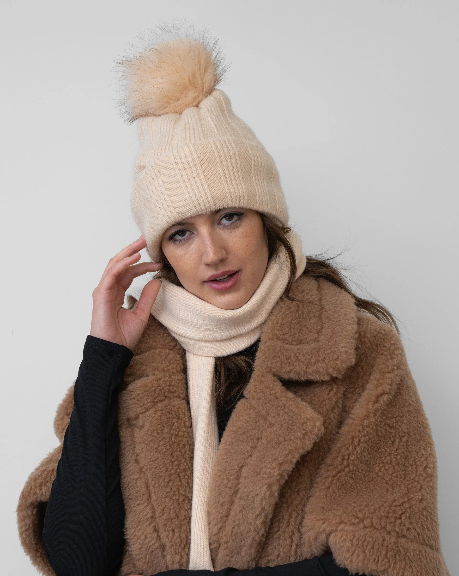 Faux Fur Pom-Pom Wool Hat